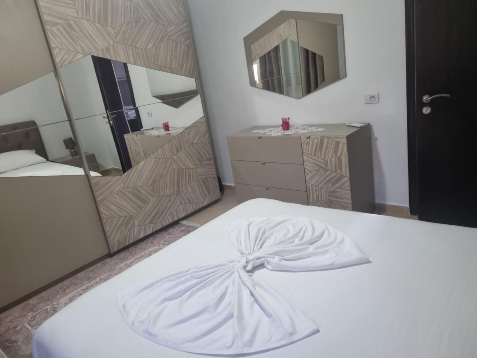 Vila Megi-Rent Room Vlorë 외부 사진