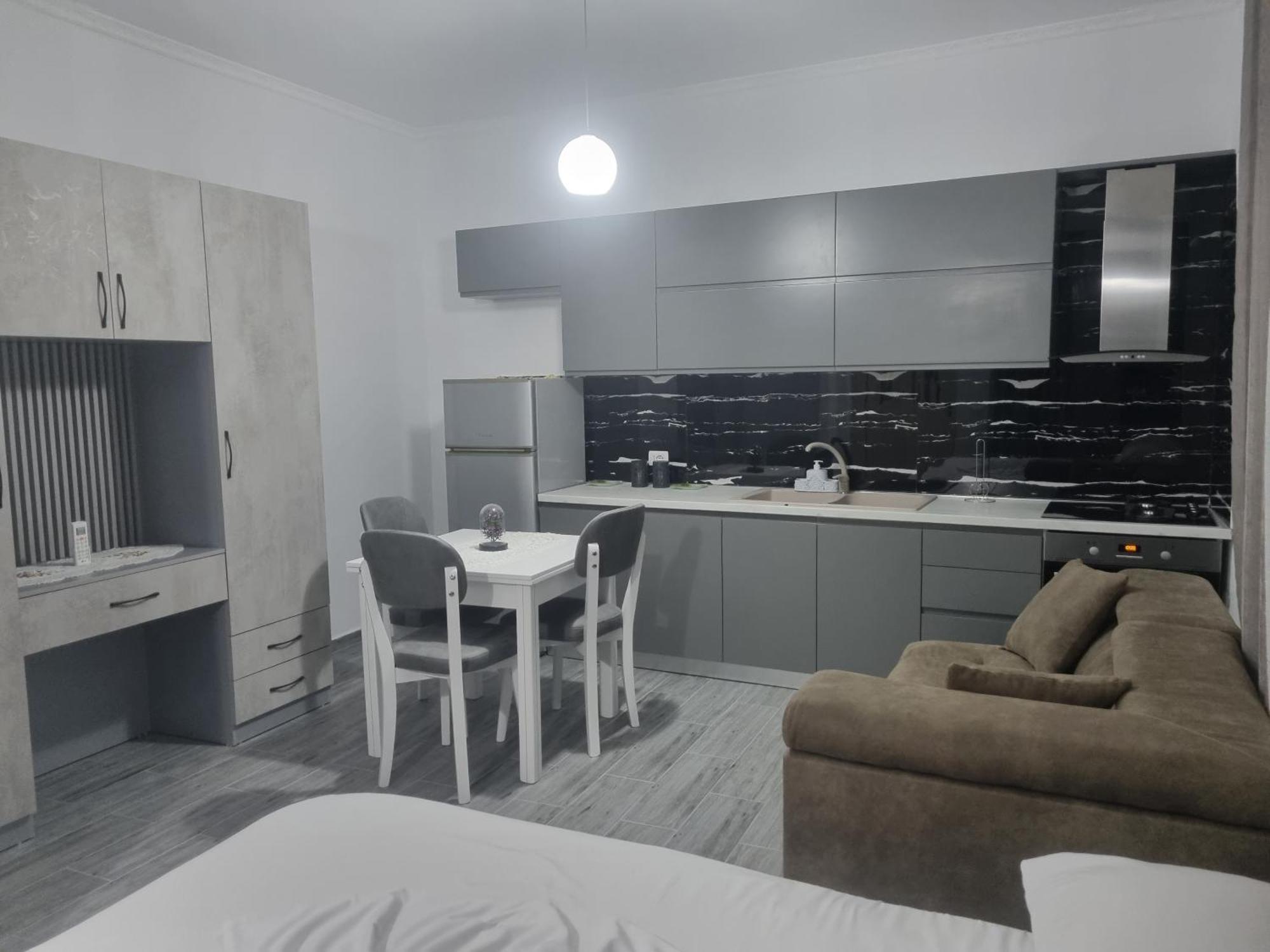 Vila Megi-Rent Room Vlorë 외부 사진