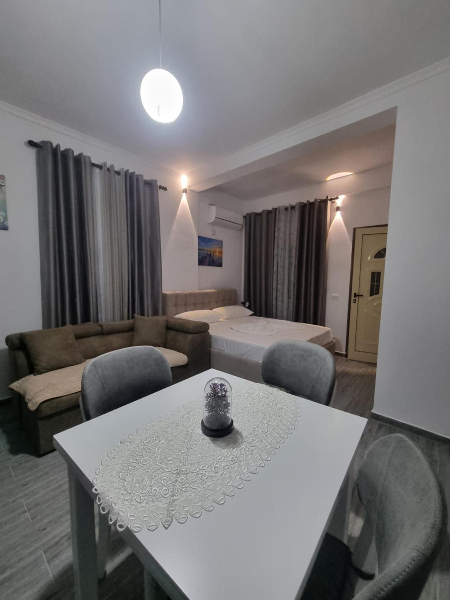 Vila Megi-Rent Room Vlorë 객실 사진
