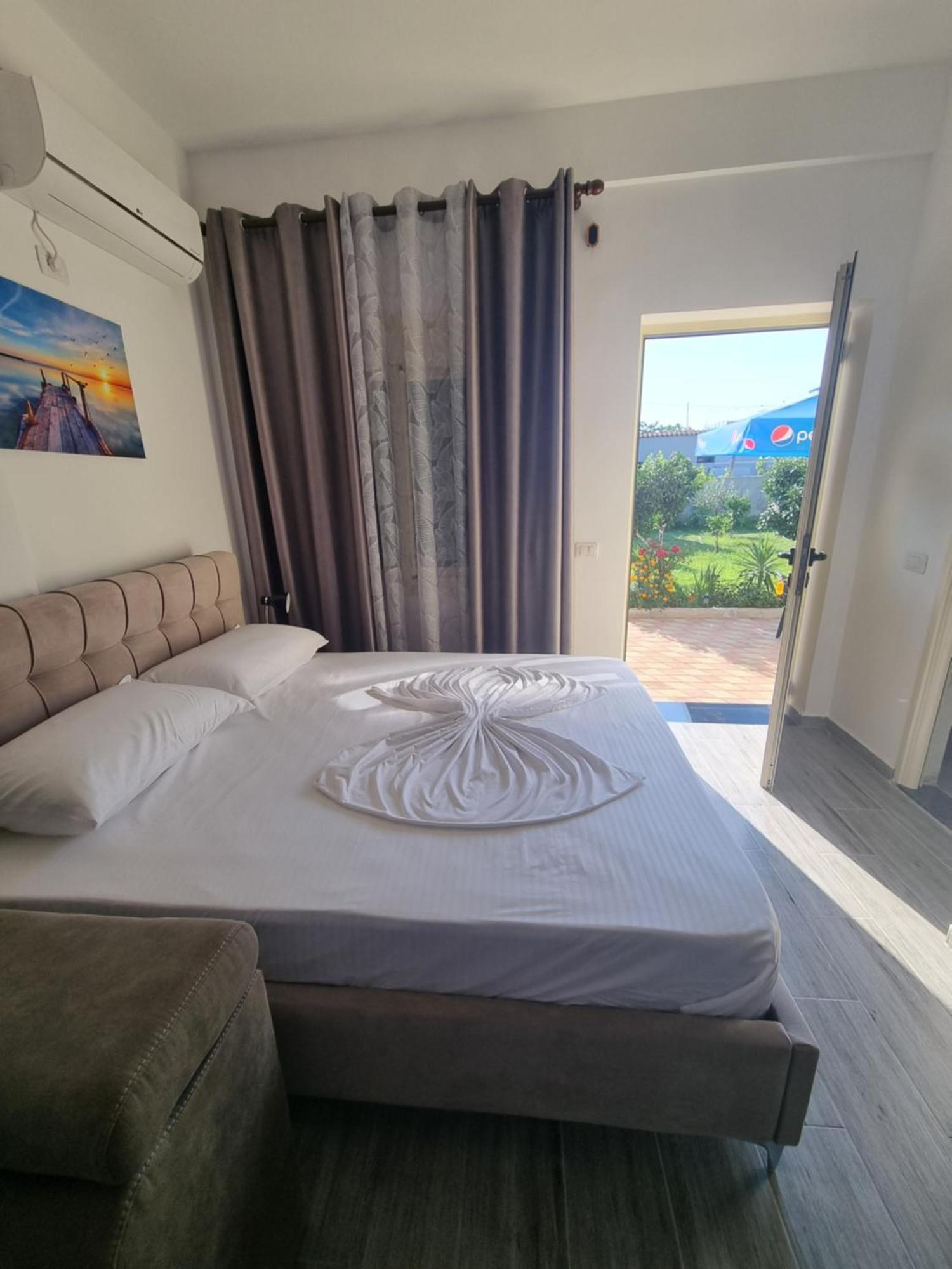 Vila Megi-Rent Room Vlorë 외부 사진